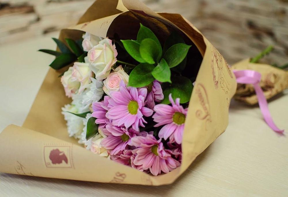 Букет цветов из: Розы и Хризантемы в Челно-Вершины