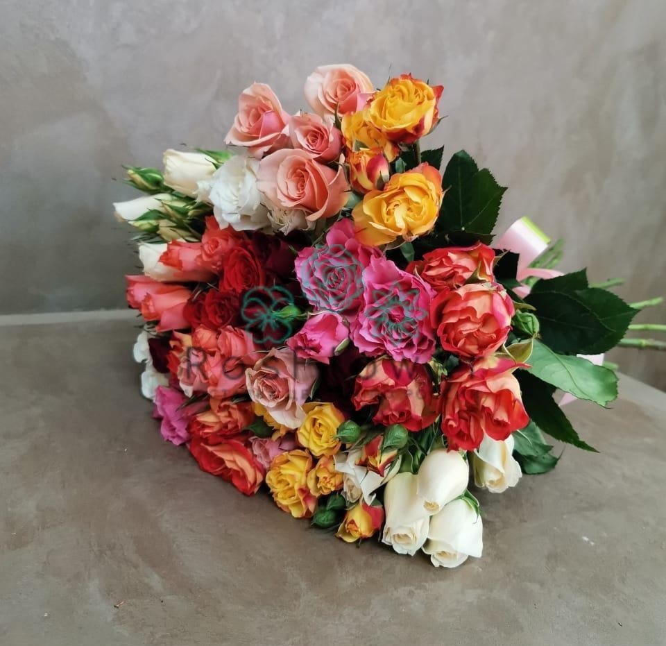 Букет цветов из: Розы в Челно-Вершины