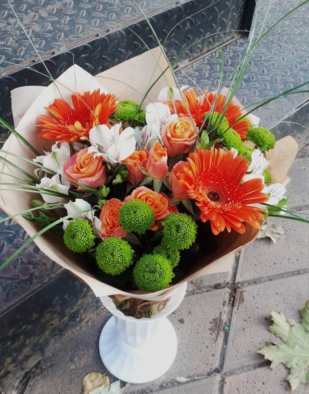 Букет цветов из: Герберы, Хризантемы, Альстромерии и Розы в Челно-Вершины