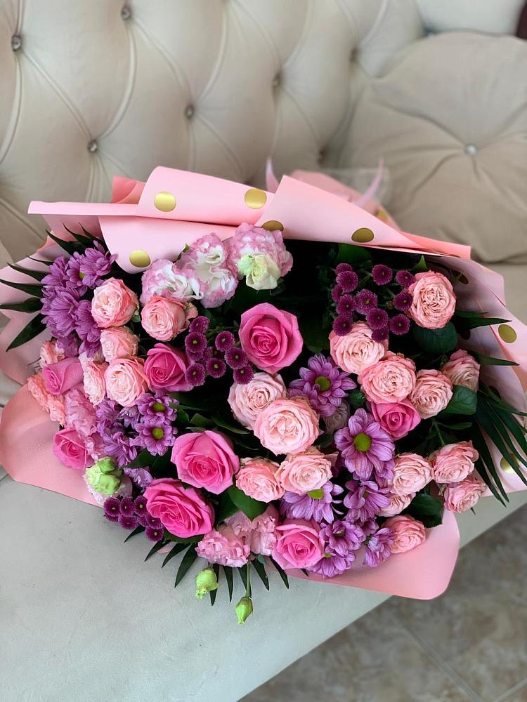 Букет цветов из: Хризантемы, Розы и Лизиантусы в Челно-Вершины