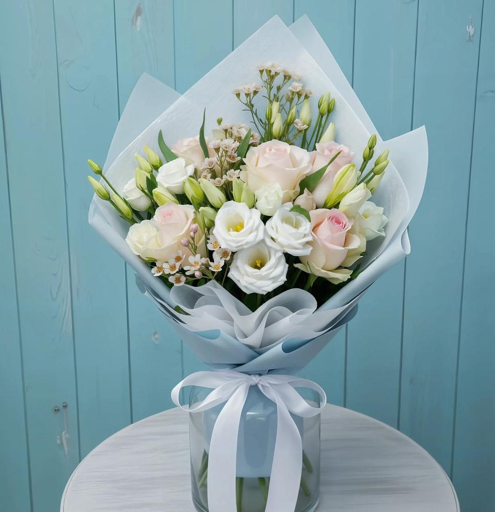 Букет цветов из: Розы и Лизиантусы в Челно-Вершины