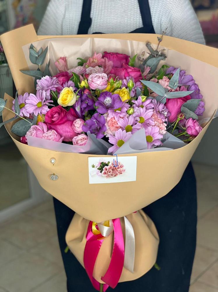 Букет цветов из: Хризантемы, Гвоздики и Альстромерии в Челно-Вершины