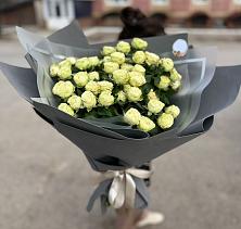 Букет Белые кустовые розы Солинеро в Челно-Вершины