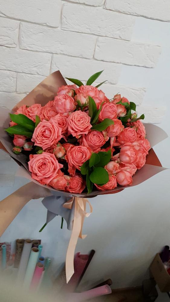 Букет цветов из: Розы в Челно-Вершины