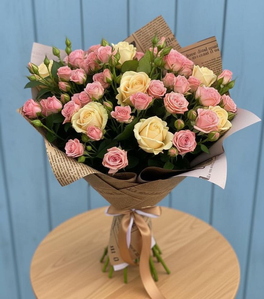 Букет цветов из: Розы в Челно-Вершины