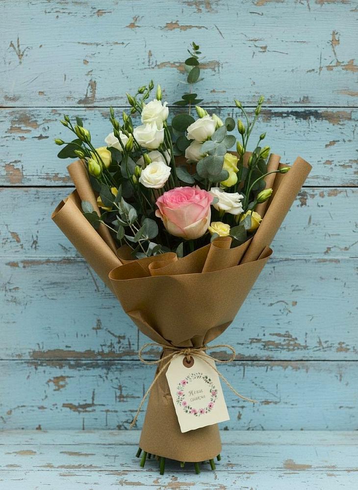 Букет цветов из: Розы и Лизиантусы в Челно-Вершины