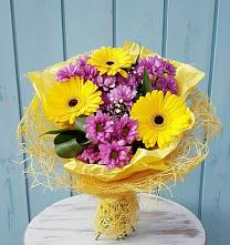 Букет цветов из:  Хризантемы и Герберы в Челно-Вершины