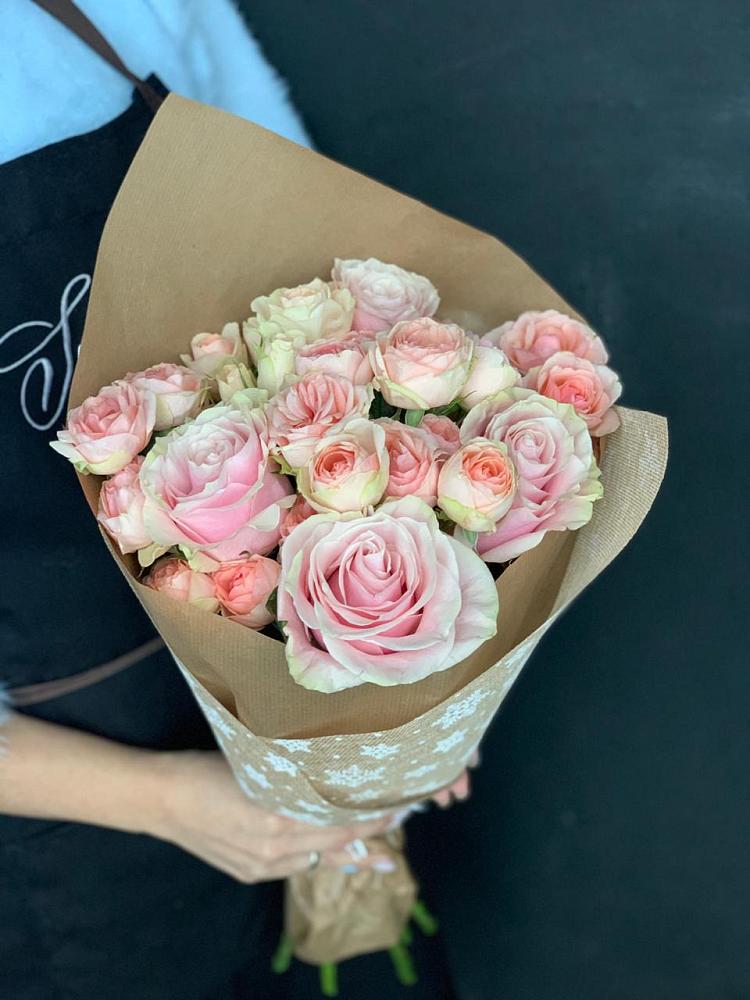 Букет цветов из: Хризантемы и Розы в Челно-Вершины