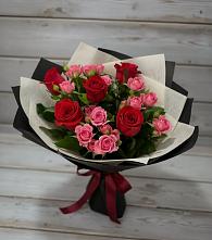 Букет цветов из:  Розы #REPLACE_PRED# Челно-Вершины