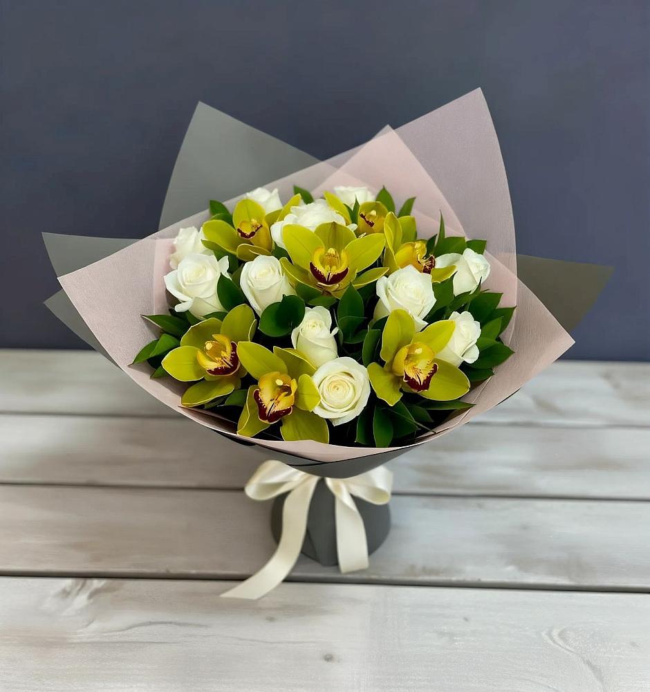 Букет цветов из: Орхидеи и Розы в Челно-Вершины