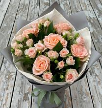 Букет цветов из:  Розы в Челно-Вершины