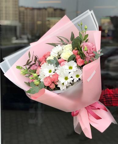 Букет цветов из: Розы, Лизиантусы и Хризантемы в Челно-Вершины