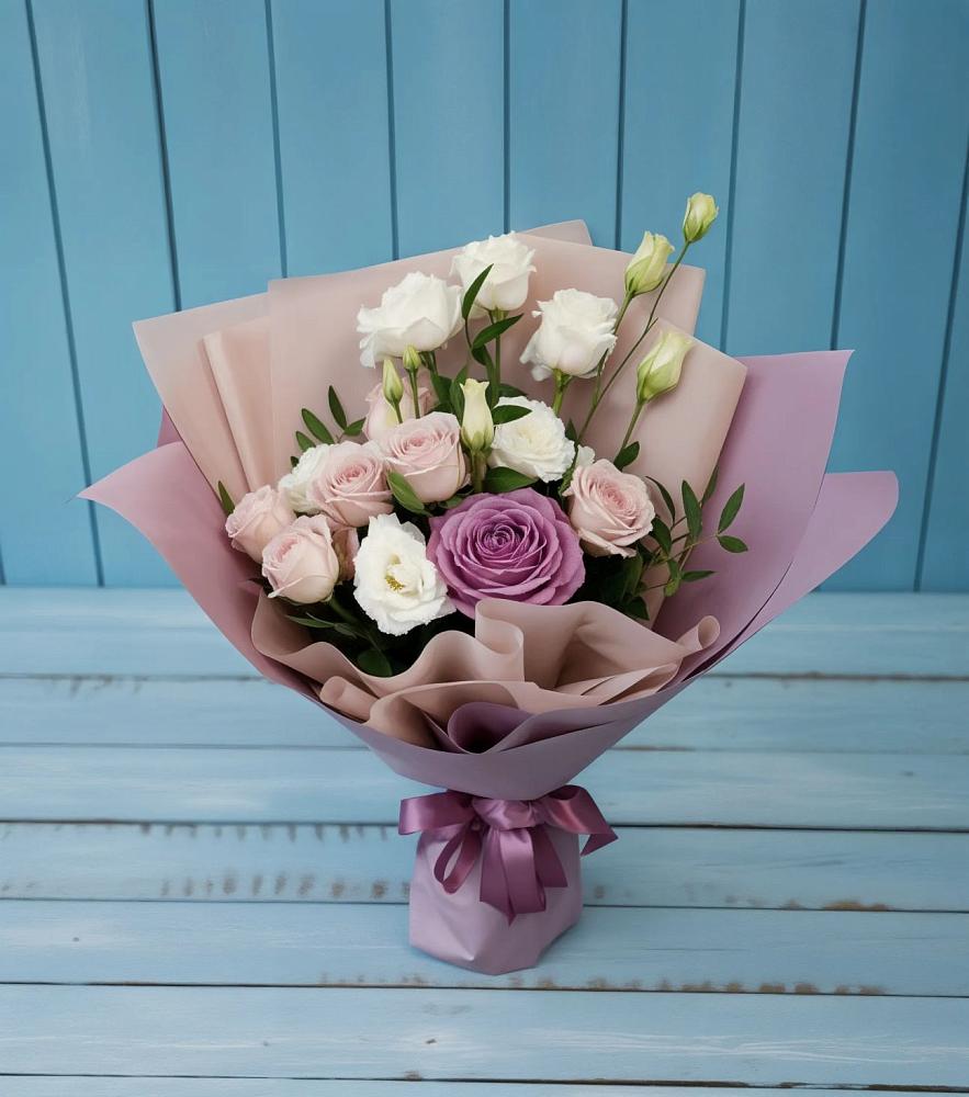 Букет цветов из: Розы и Лизиантусы в Челно-Вершины